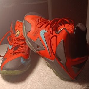 NIKE XI 11 Elite Lebron James  Red/Black/Teal and Blue Athletic Sneakers.